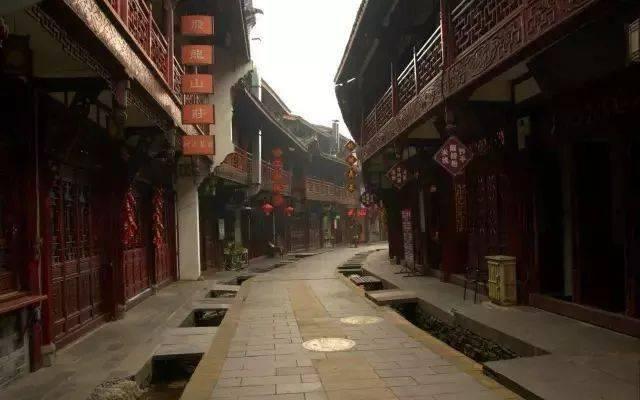 凌晨1点,男子呼吸心跳骤停!杭州医生出差刚下飞机就救了个人